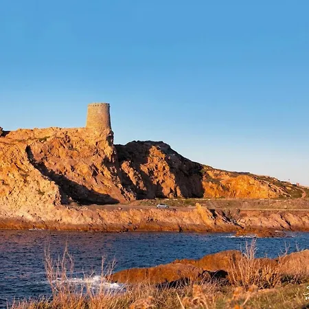 Villa Annonciade LʼÎle-Rousse